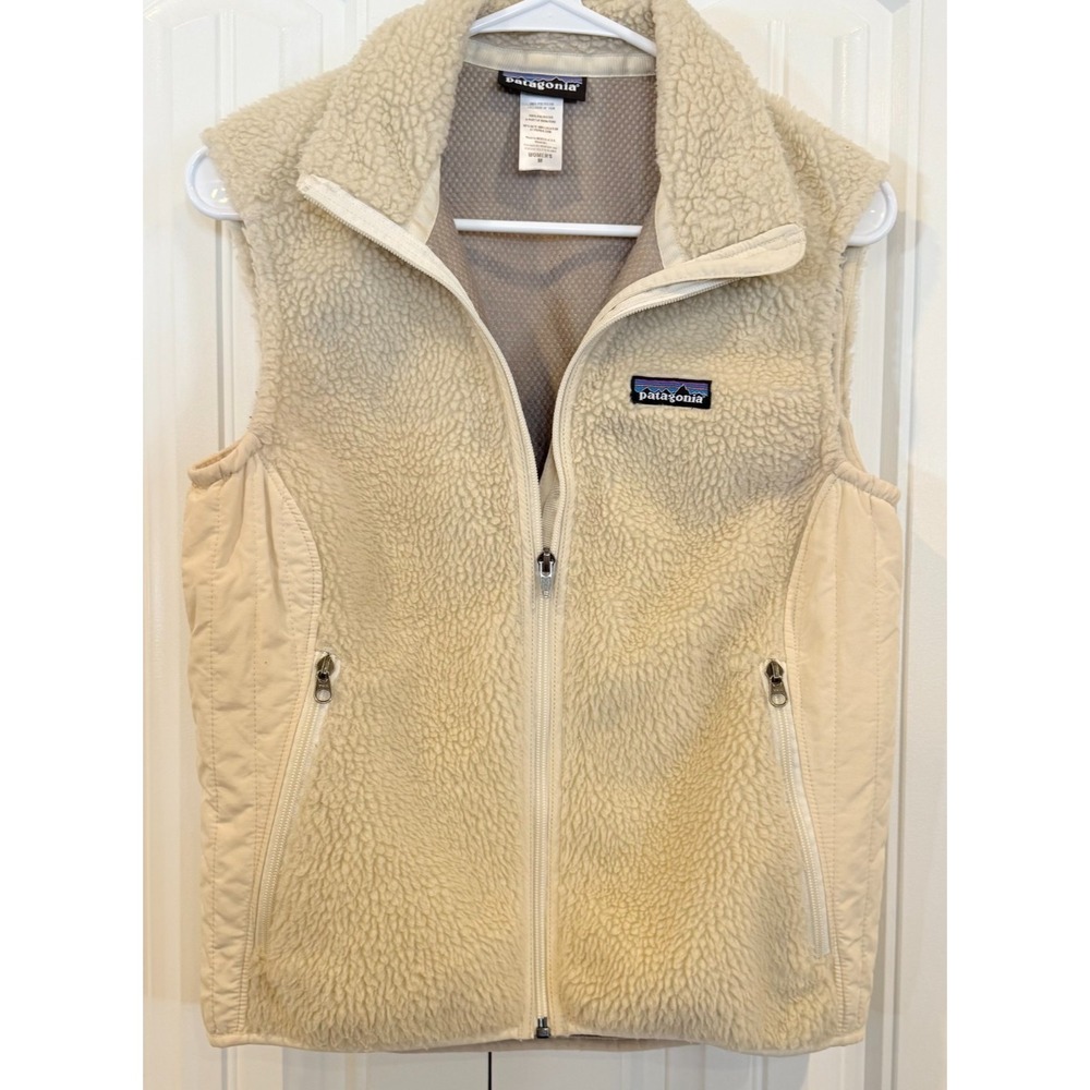 Patagonia Women's M Fleece Vest Cream Beige Sherpa Full Zip Pockets Outdoor Cozy